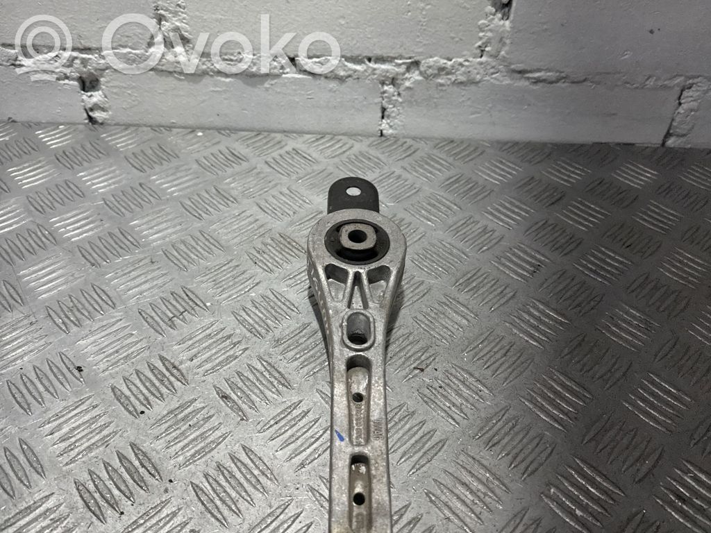 Volkswagen Tiguan Gearbox mount 
