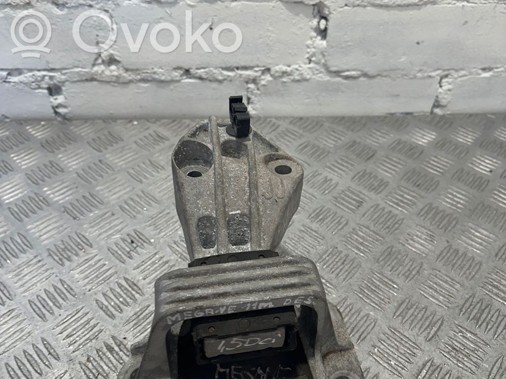 Engine mount bracket   326D22K22