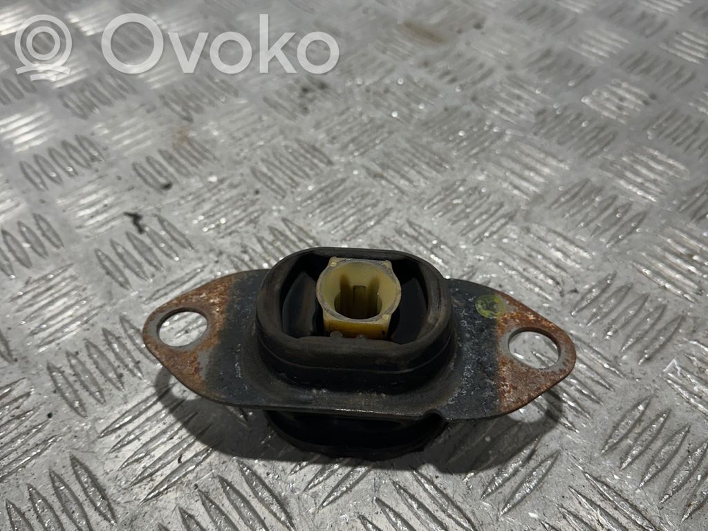 Renault Captur Engine mount bracket 