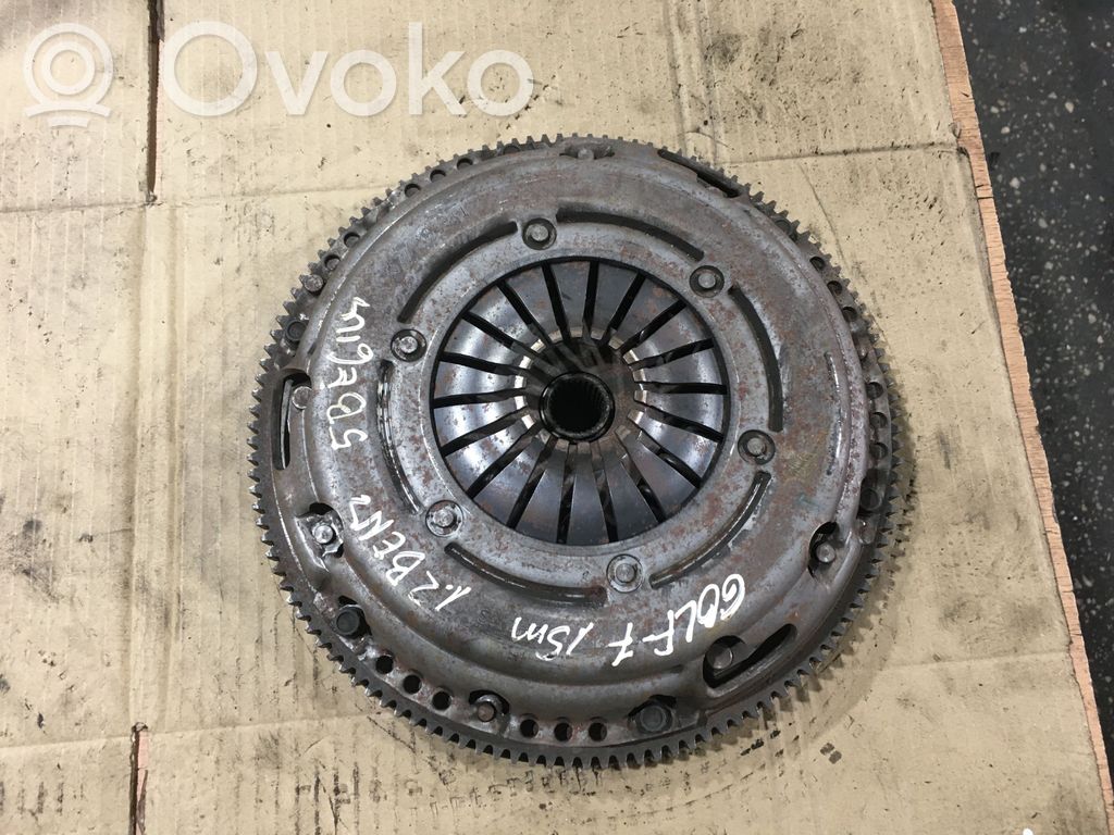 Volkswagen Golf VII Sankabos komplektas 