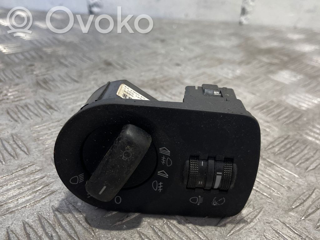 Audi A3 S3 A3 Sportback 8P Light switch 