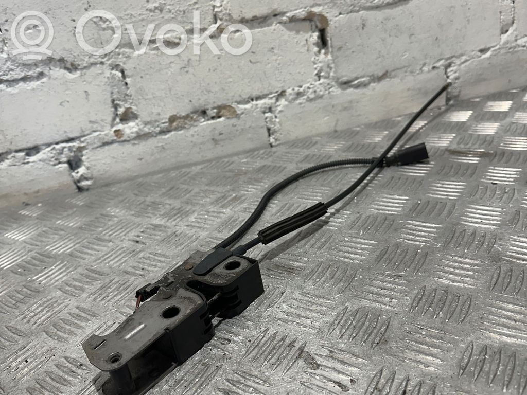 Volkswagen Touran I Engine bonnet/hood lock/catch 