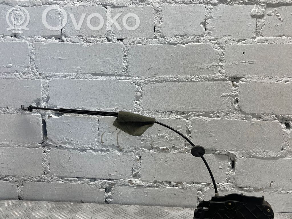 Ford Focus C-MAX Priekšpusē slēdzene 