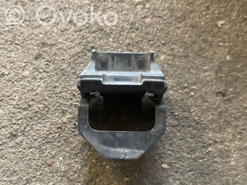 Land Rover Range Rover L322 Radiator support slam panel bracket 