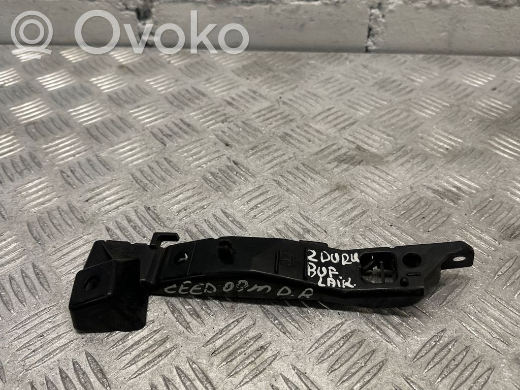 KIA Ceed Galinis laikiklis bamperio 