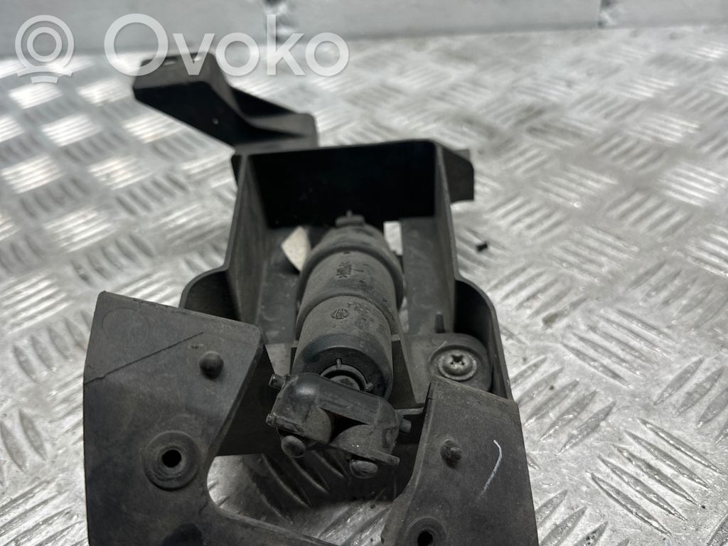 Mazda 6 Düse Scheinwerferreinigungsanlage 