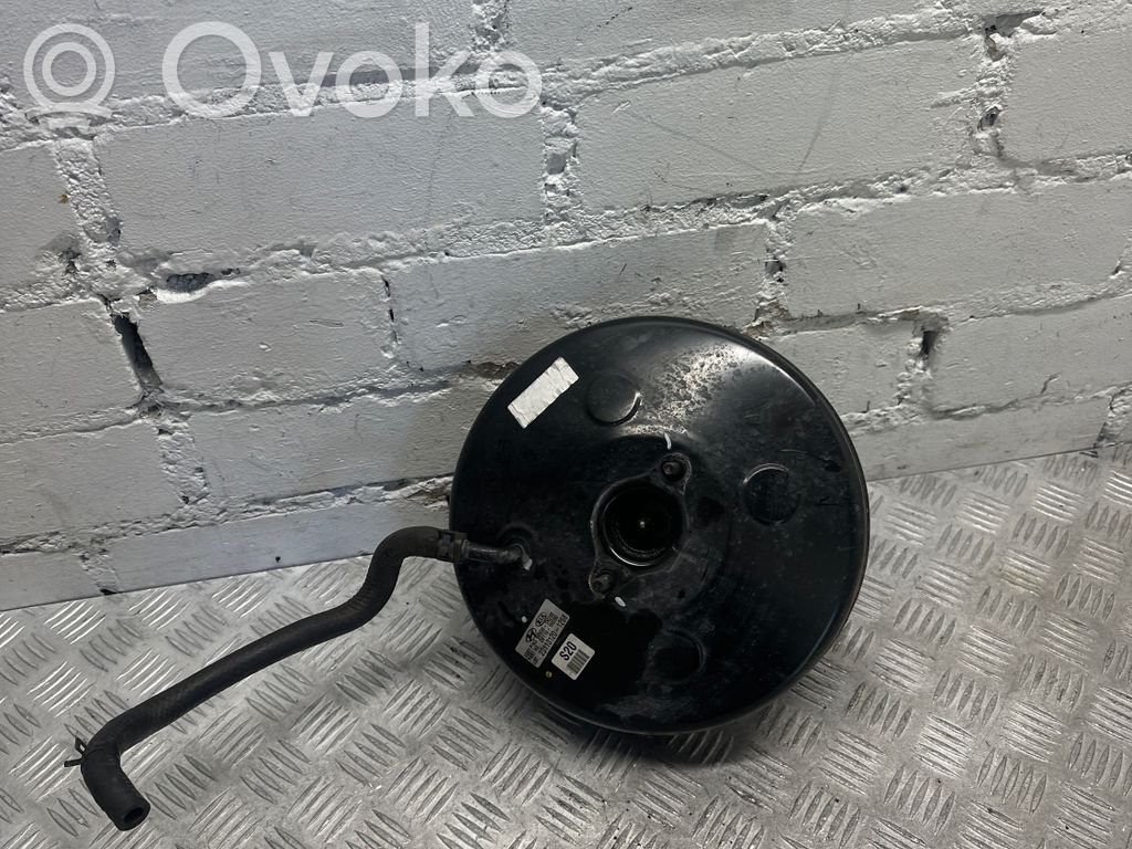 Hyundai i30 Brake booster 