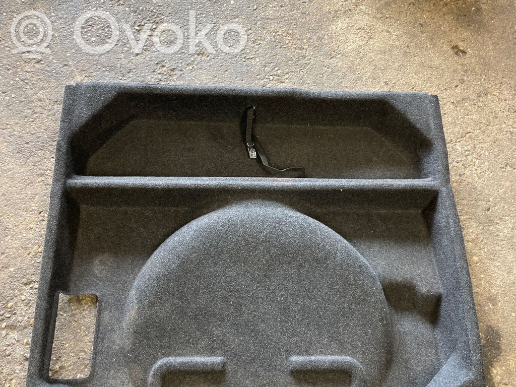 Volvo XC60 Doublure de coffre arrière, tapis de sol 