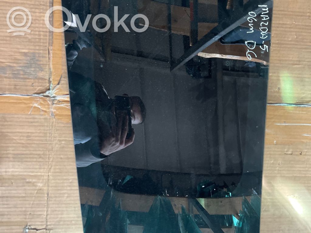 Rear side window