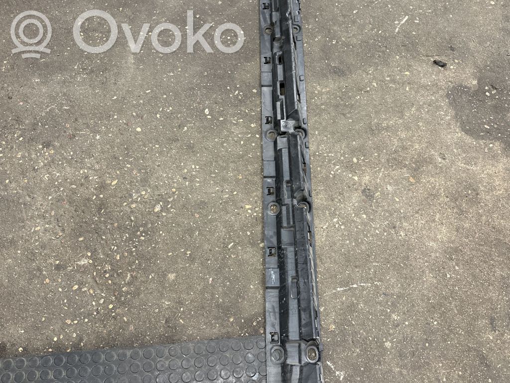 BMW X5 F15 Ślizg listwy progowej 