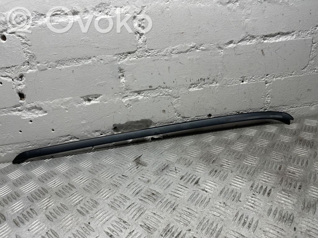 BMW X5 E70 Windshield trim 