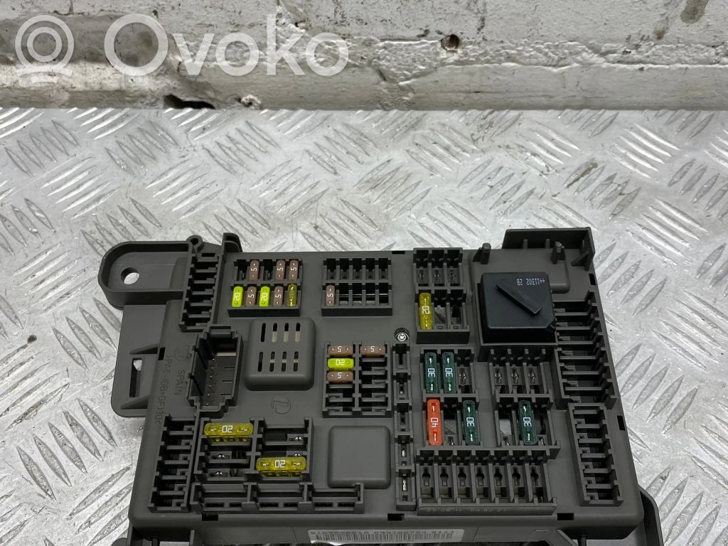 BMW X5 E70 Fuse module 