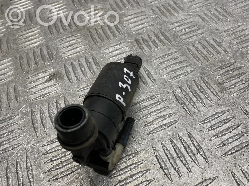 Peugeot 307 Windscreen/windshield washer pump 