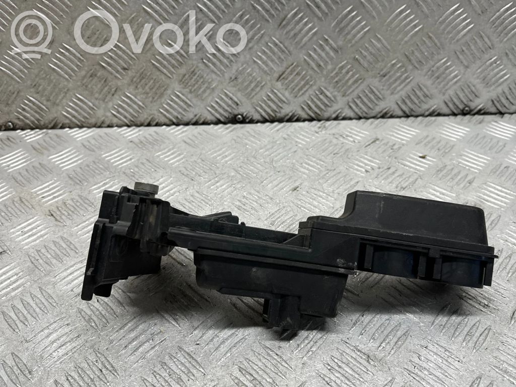 BMW 5 G30 G31 G38 Fuse module 