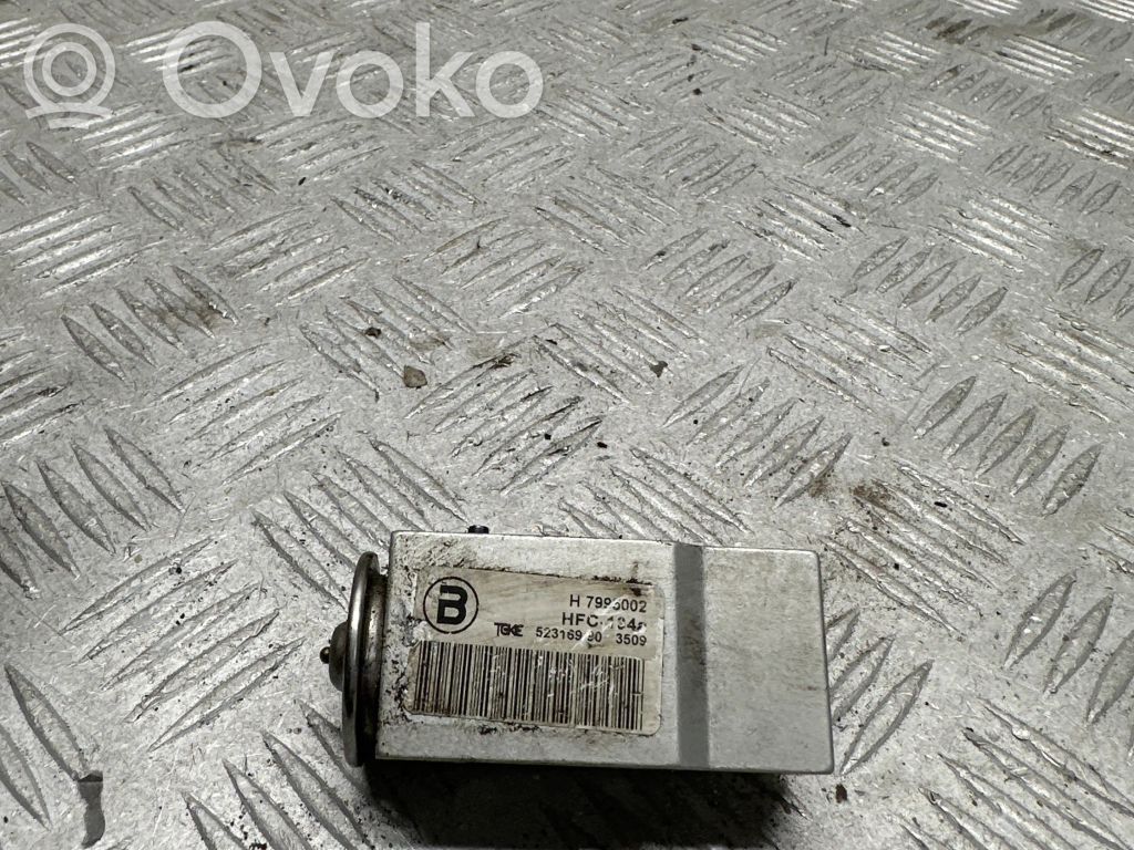Audi A4 S4 B8 8K Ilmastointilaitteen laajennusventtiili (A/C) 