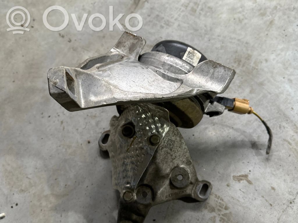 Audi Q7 4M Engine mount bracket 