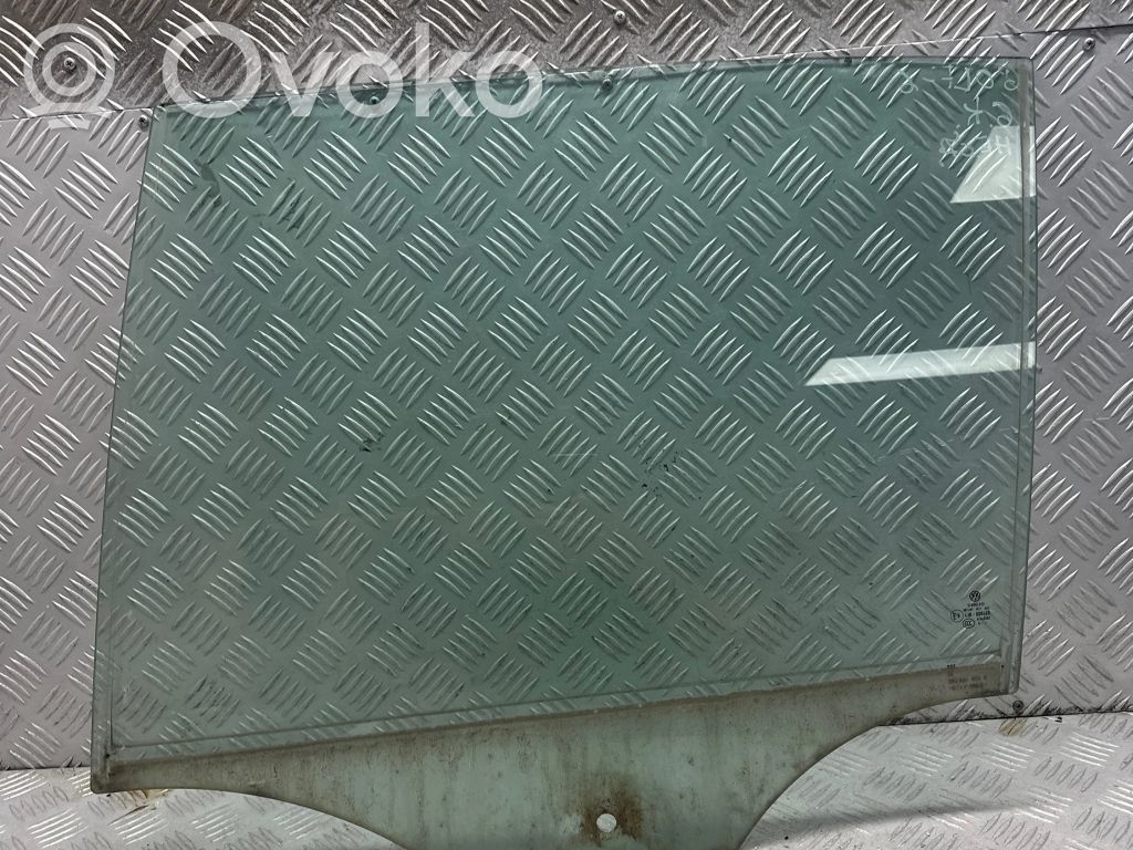 Volkswagen Golf VI Rear door window glass 