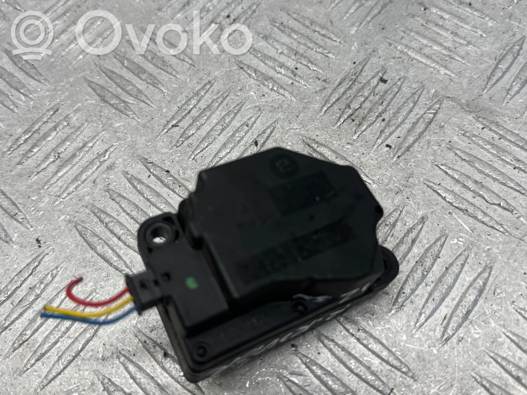 Land Rover Evoque I Air flap motor/actuator 