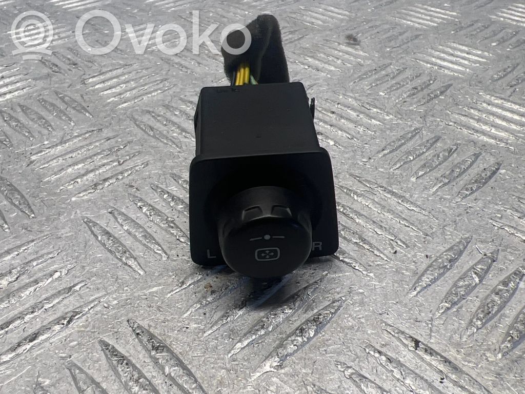Opel Antara Wing mirror switch 