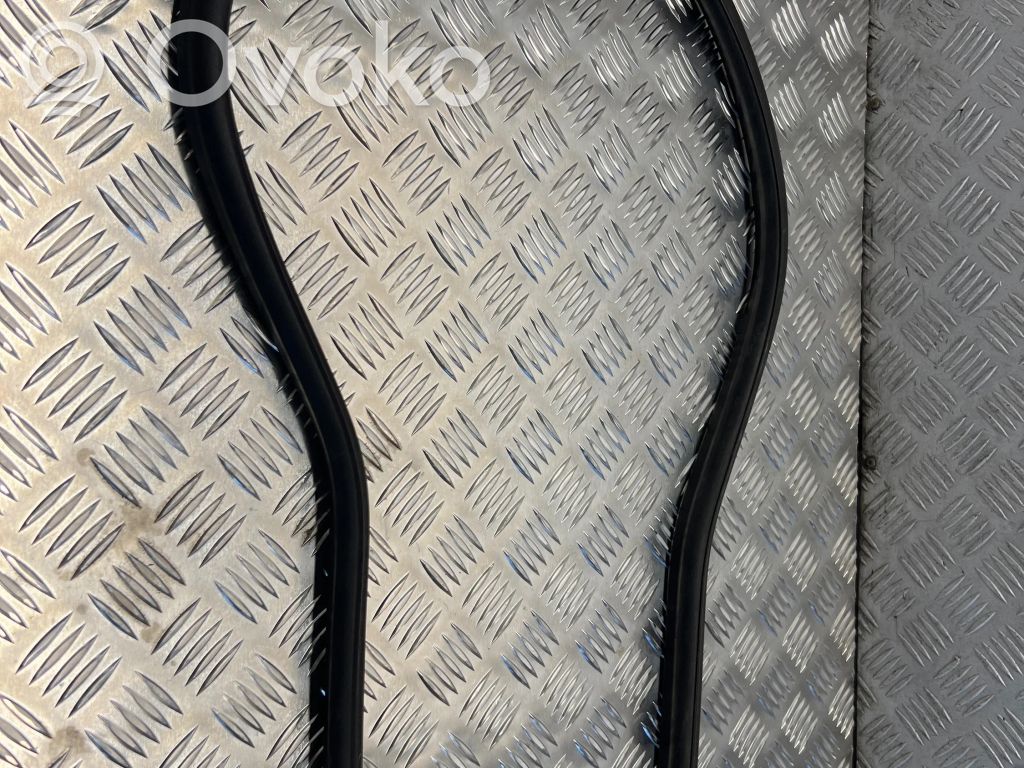 BMW X5 F15 Uszczelka pokrywy silnika / maski przedniej 