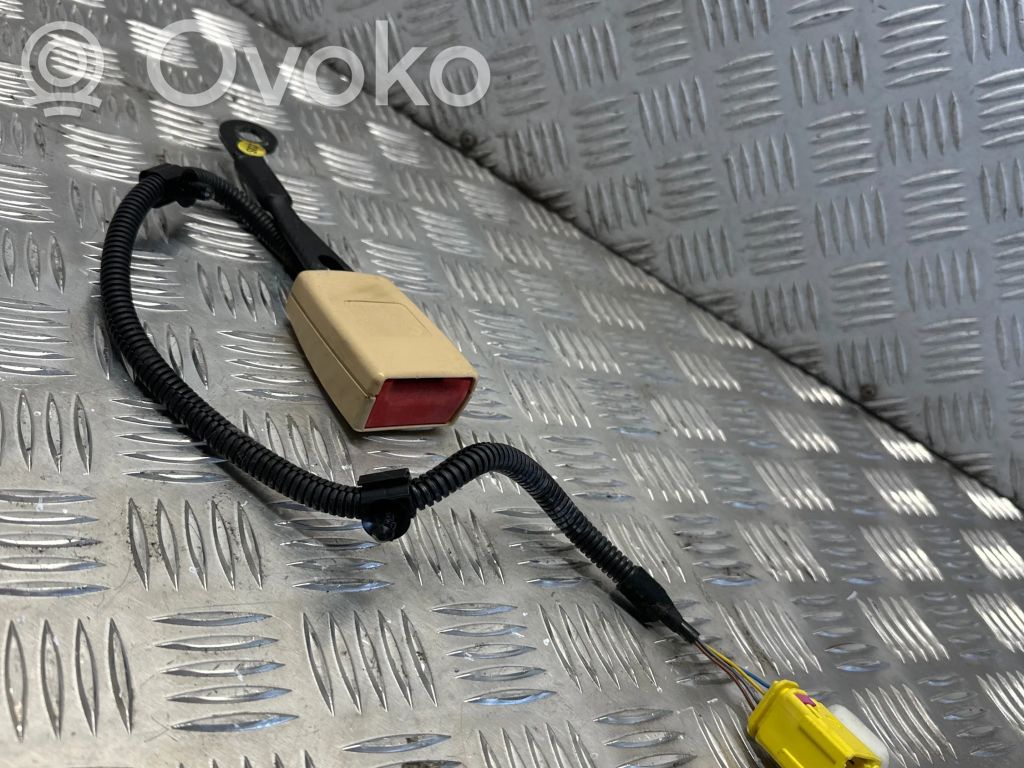 Klamra przedniego pasa bezpieczeństwa   3D0857756E,10112004