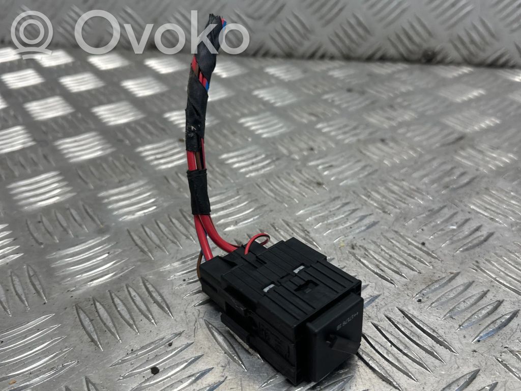 BMW 7 G11 G12 Other relay 