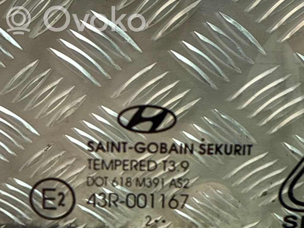 Hyundai i30 Szyba drzwi przednich 