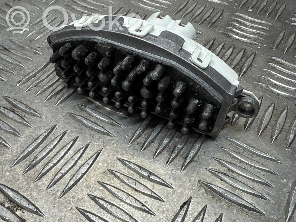 Rezystor / Opornik dmuchawy nawiewu   01T1016251Q,9276112,1QC132651995