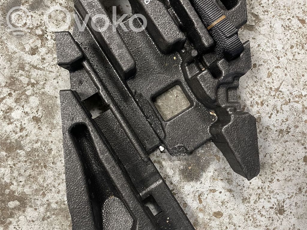 Įrankių daiktadėžė   EM2BR16G040