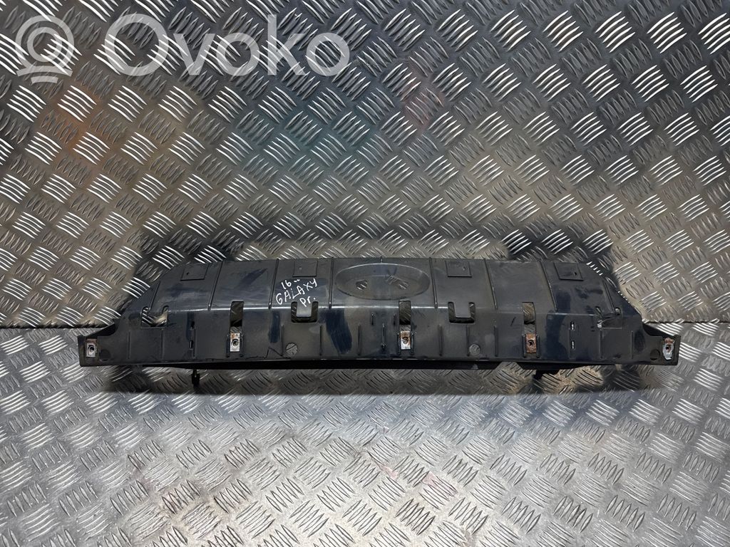 Ford Galaxy Viršutinė dalis radiatorių panelės (televizoriaus) 