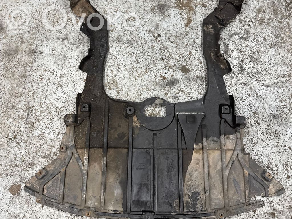 BMW X1 E84 Engine splash shield/under tray 