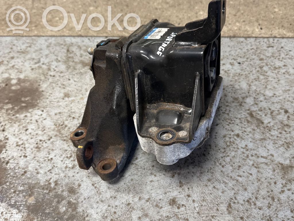 KIA Sportage Engine mount bracket 
