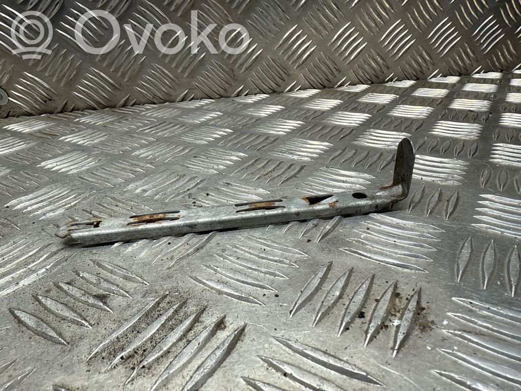 Volvo XC90 Support phare frontale 