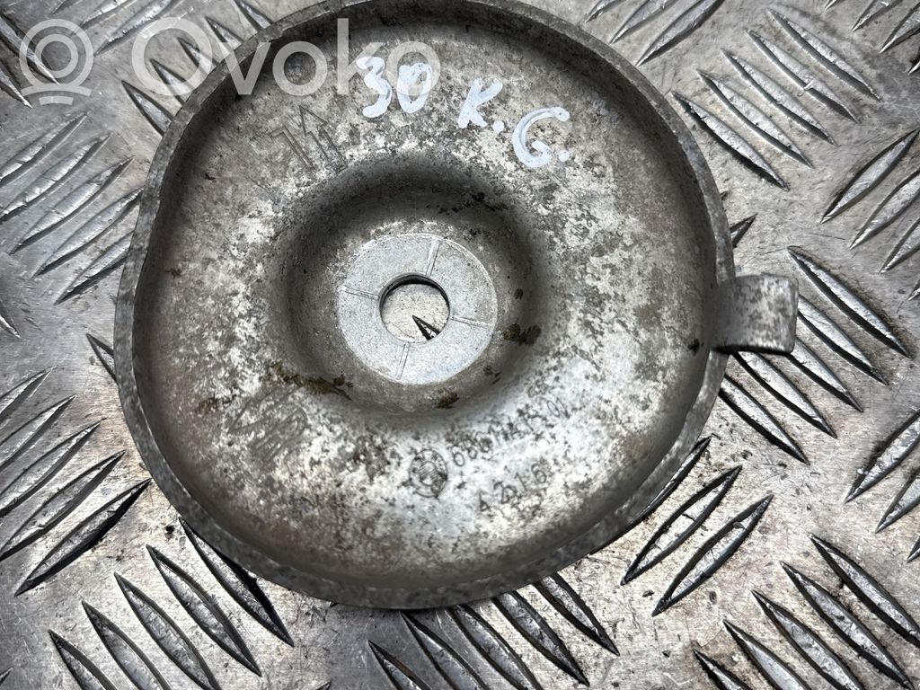 BMW 5 G30 G31 G38 Cits aizmugures šasijas elements 