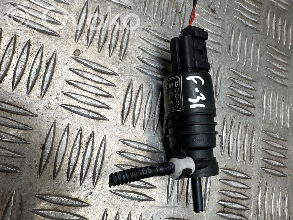 BMW 3 F30 F35 F31 Windscreen/windshield washer pump 
