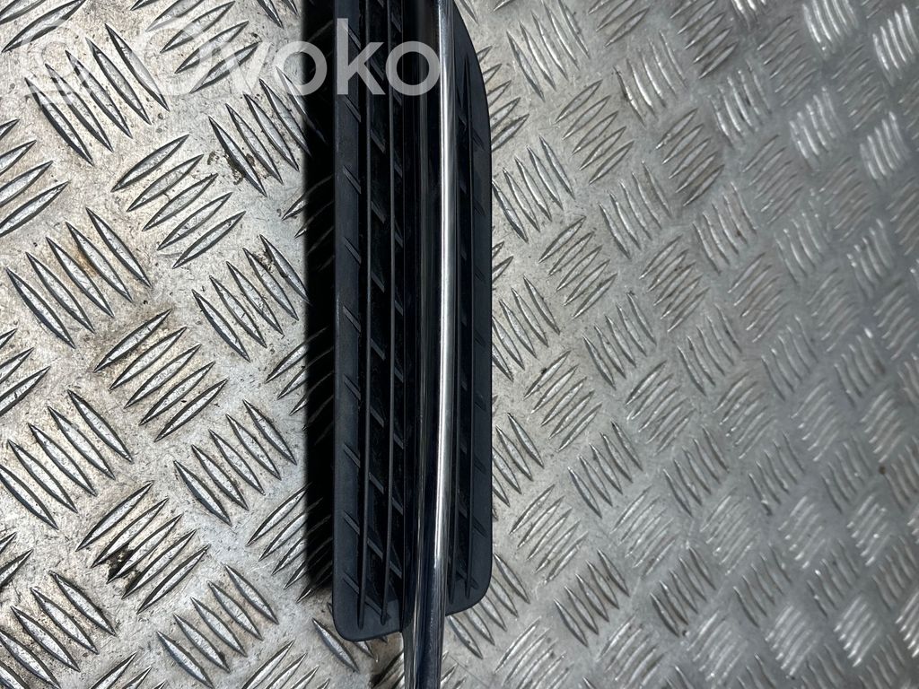 Mercedes-Benz SLK R172 Grill / Wlot powietrza błotnika przedniego 