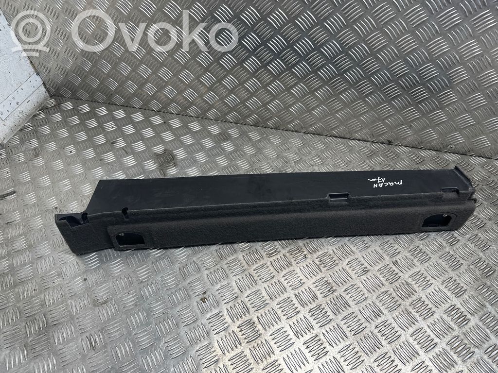Porsche Macan (95B) Keskikonsolin takasivuverhoilu 