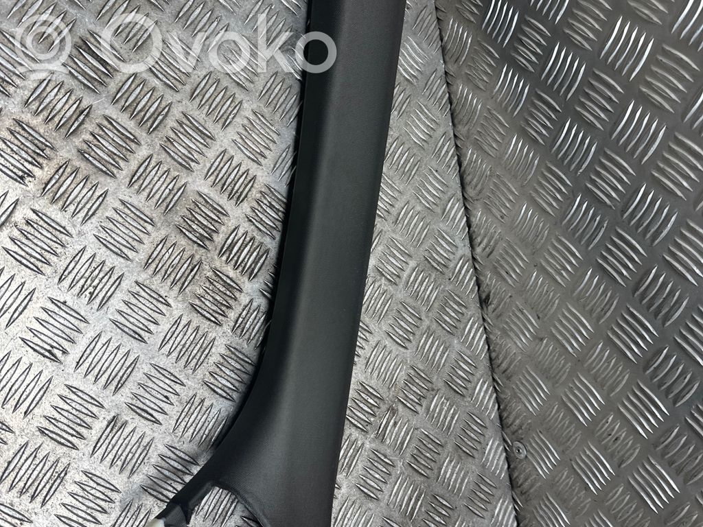 Porsche Macan (95B) Pilar (A) 