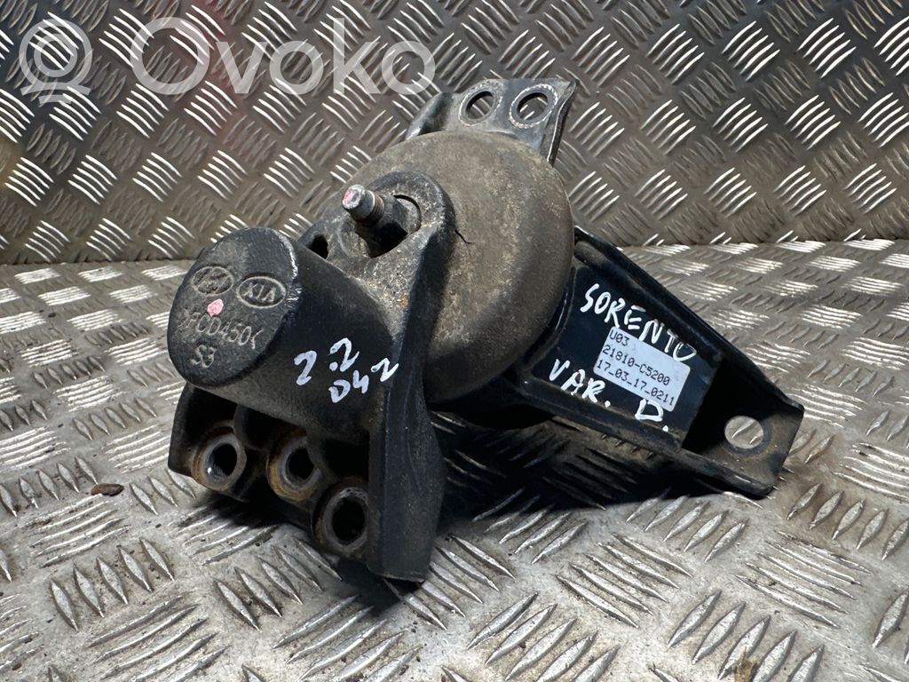 KIA Sorento Engine mount bracket 
