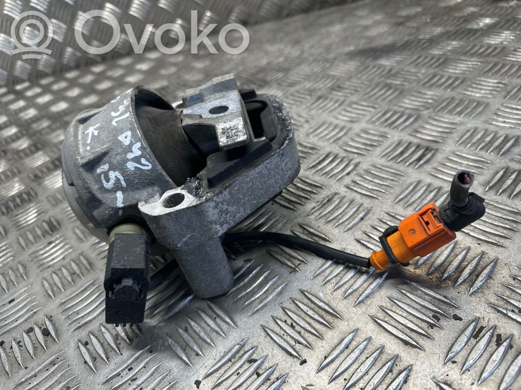 Audi A6 S6 C7 4G Engine mount bracket 
