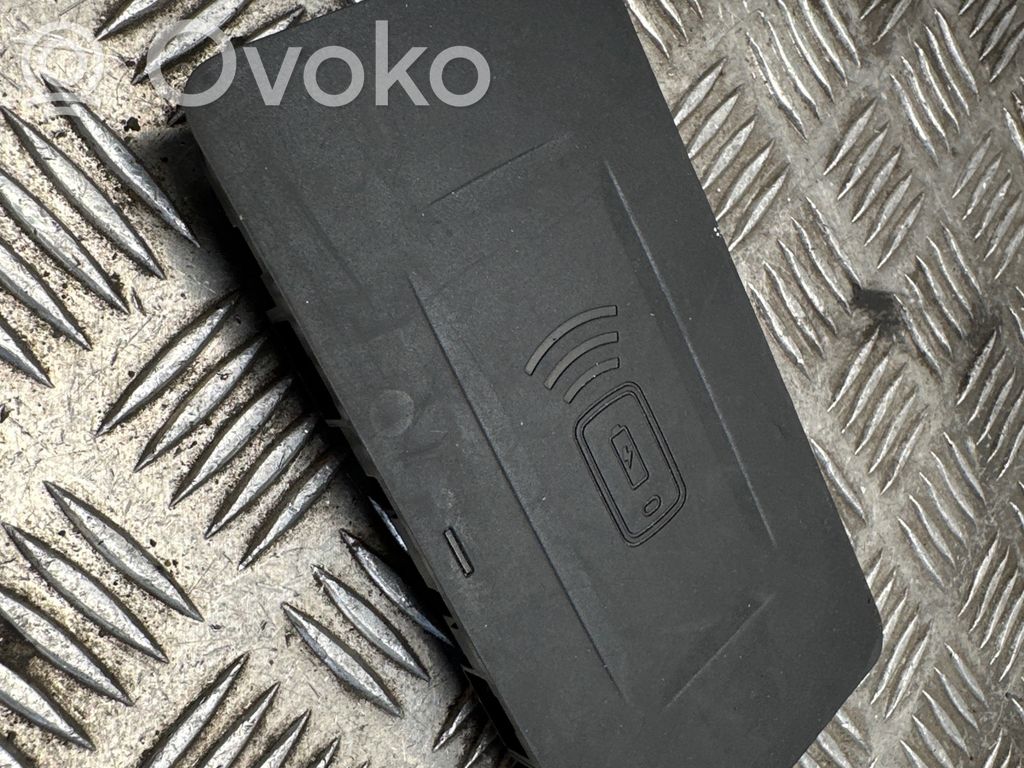BMW 3 G20 G21 Wireless charging module 