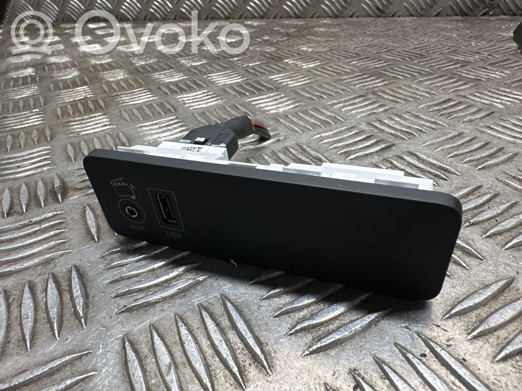 Land Rover Discovery 4 - LR4 Enchufe conector USB 