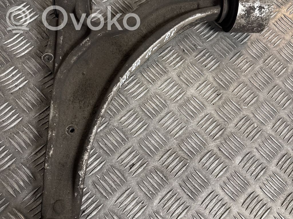 Opel Zafira C Dolny wahacz przedni 