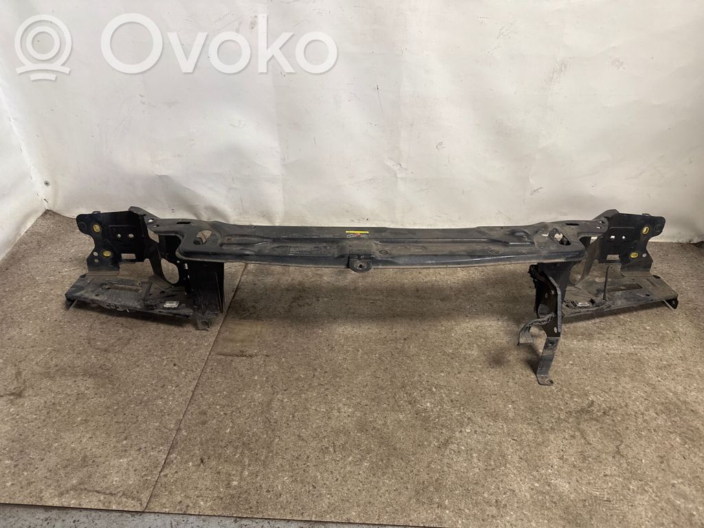 Volvo XC90 Radiatorių panelė 