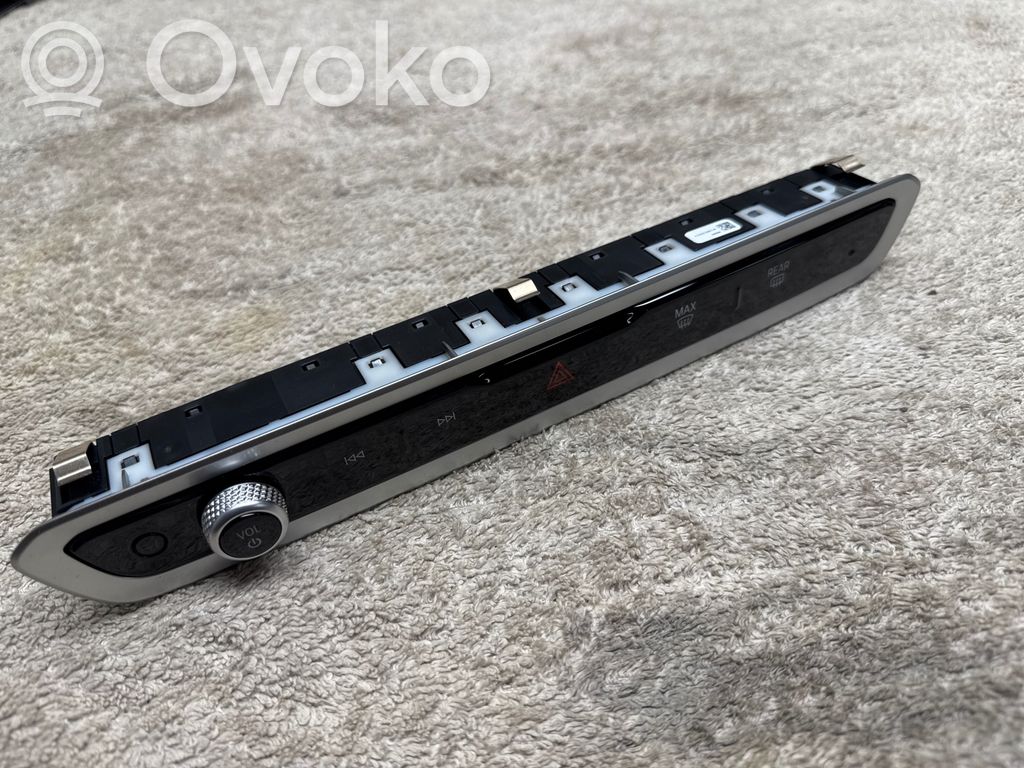 BMW XM Climate control unit 