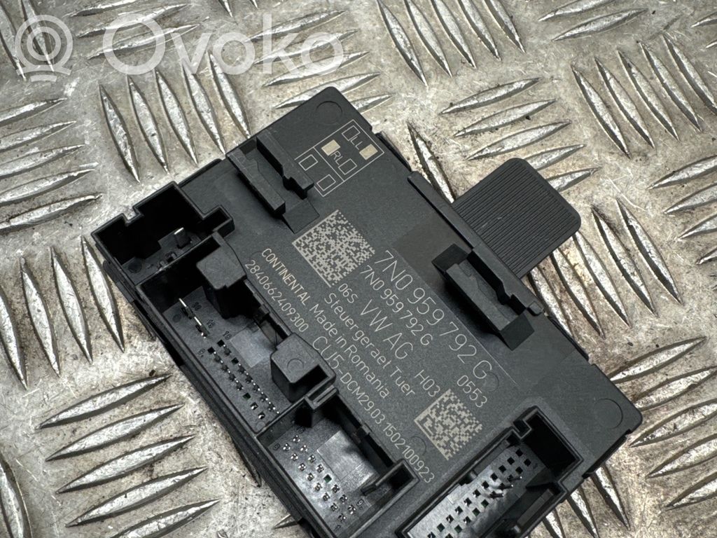Seat Alhambra (Mk2) Door control unit/module 