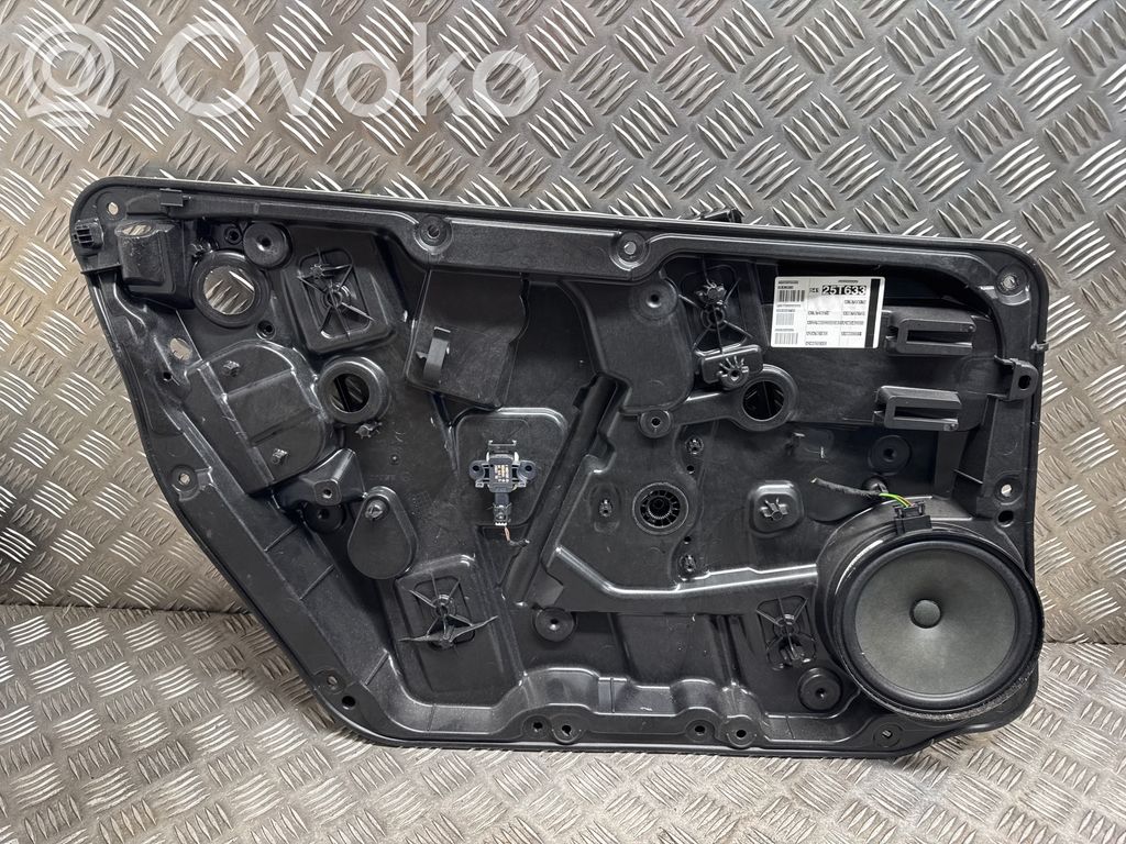 Mercedes-Benz A W176 Elektryczny podnośnik szyby drzwi przednich 