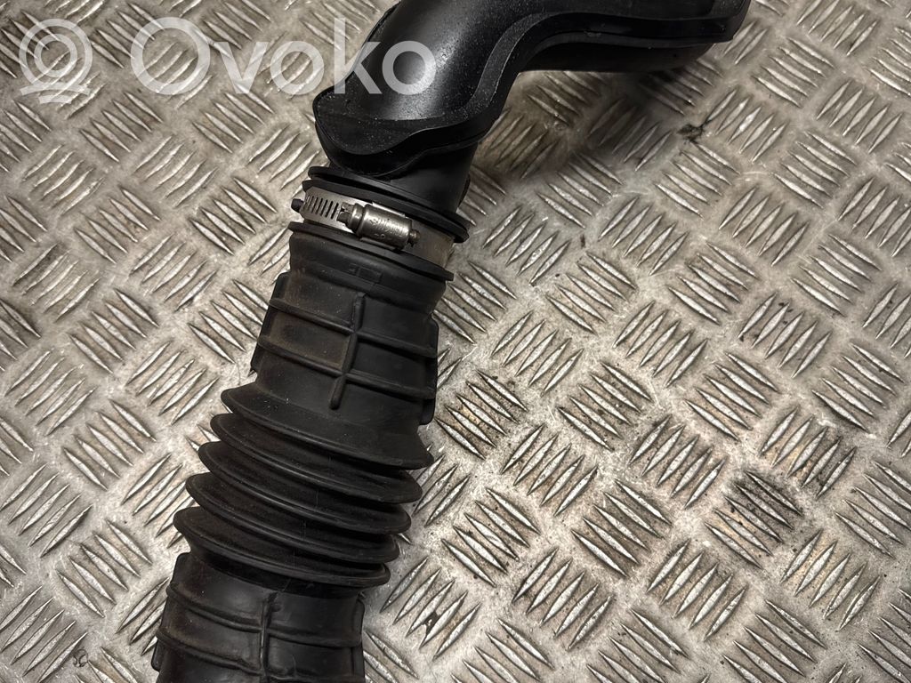Intercooler hose/pipe   DS739F805