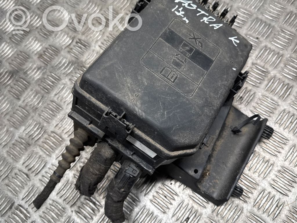 Opel Astra K Sulakemoduuli 
