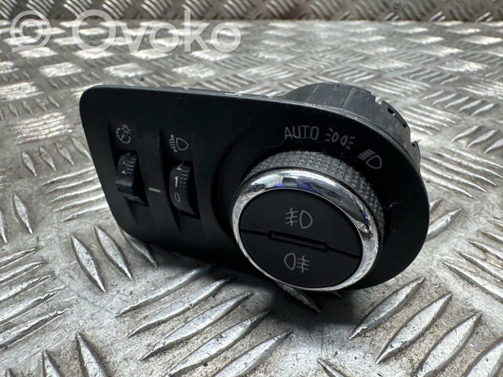 Opel Astra K Light switch 